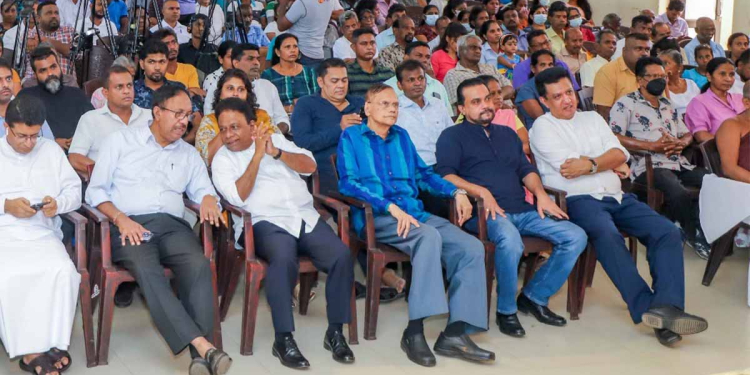 හෙලිකොප්ටරය ඇතුළේ විශාල අවුලක්! විමල්ට හෙලිකොප්ටරයෙන් එළියට බහින්න වෙයිද? EXCLUSIVE