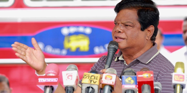 බන්දුල උත්සව තියලා ෂෝ දාලා ළමයින්ට දීපු බස් එක එක දවසයි!
