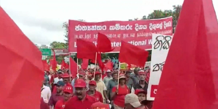 ජවිපෙ මැයි රැළියටත් ලොකු සෙනගක්! මෙතනින් සජීවීව බලන්න! LIVE VIDEO