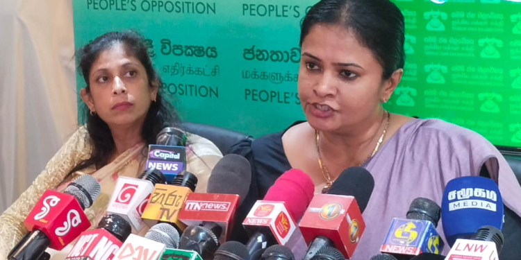 කාගෙ හරි කොන්ත්රාත් එකකට මේ විදිහට මඩ ගහන්න එපා! කාන්තා චරිත ඝාතන කරන්න එපා! චමුදිතට මේකෙ වන්දිය ගෙවන්න වෙනවා! ජෙරම්ව අල්ලගෙන ජලනිට මඩ ගැහුවාට එරෙහිව සමගි වනිතා බලවේගය පෙරට එයි! ජනපතිටත් දැනුම් දීමක්! VIDEO I Sri Lanka Latest News
