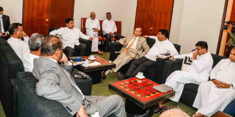 විපක්ෂය කැඩිලා කියලා නිව්ස් ගහද්දී ආණ්ඩුවම හොල්මන් කළ විපක්ෂයේ අලුත්ම සන්ධානය…