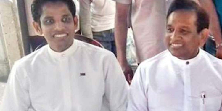 සෞඛ්‍ය ඇමැතිකම ඉල්ලපු රාජිත හදිසියේම පොලොන්නරුවේ රෝහලක් නිරීක්ෂණය කරන්න යයි! පුතා චතුරත් එක්වෙයි! VIDEO