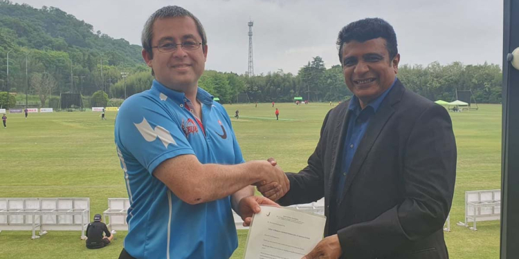 ජපානයත් ක්‍රිකට් ගහන්න පටන් ගනී! සන්නාම තානාපති තනතුර ප්‍රියන්ත කාරියප්පෙරුමට! නැගී එන යොවුන් කණ්ඩායමක් ජපානයට යයි! PHOTOS