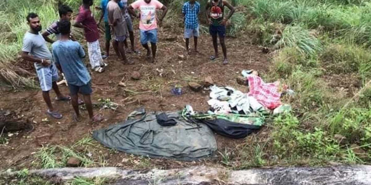 කොස්ලන්දේ උඩ දියලුම ‘කෑම්පින්’ කළ ජෝඩුවකට අලියා ගහයි! පෙම්වතිය මරුදකී! පෙම්වතාට තුවාලයි!