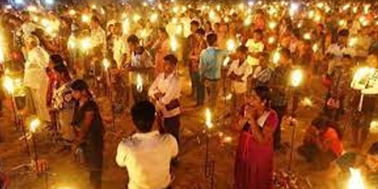 යුද්ධයෙන් මියගිය දෙමළ ජනතාව 14 වැනි අවුරුද්දේත් මුල්ලිවයික්කාල්වලදී සිහිපත් කරයි! VIDEO I Sri Lanka Latest News