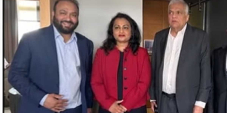 රනිල් ලන්ඩනයේදී ටෙලිකොම් ගන්නවා කියන ‘ලයිකා මොබයිල්’ හිමිකරු සුභාෂ්කරන් අලිරාජාව හමුවෙයි! VIDEO I Sri Lanka Latest News