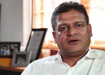 ‘හොරකම් කරපු සල්ලි ටික මේ රටට ගෙනල්ලා ඒ කව්රුහරි නායකයෙක් ඒ සල්ලි මිනිස්සුන්ගේ සුබසිද්ධියට යොදවයි කියලා හිතුවට ඒක එහෙම වෙන්නේ නෑ…’ -දිලිත් ජයවීර! VIDEO I Sri Lanka Latest News