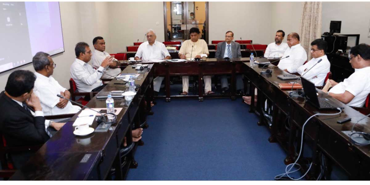 විපක්ෂයේ විධායක සභාව රැස්වෙයි! විපක්ෂනායකවරයා ආණ්ඩුවේ අස්වැසුමේ ඇස් බැන්දුම් එකින් එක පෙන්වා දෙයි! තෝරාගත් ක්‍රමවේදය සම්පූර්ණයෙන්ම වැරදියි! I VIDEO & PHOTOS I Sri Lanka Latest News
