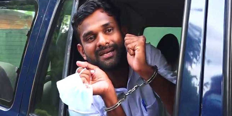 රනිල්ගේ ගෙට ගිනි තිබ්බ එක LIVE පෙන්නුවා කියා සමාජ ක්රියාකාරී පියත් නිකේෂල CIDයෙන් අත්අඩංගුවට ගනී! I Sri Lanka Latest News