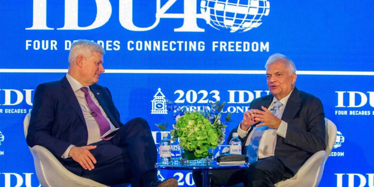 රනිල් ලන්ඩනයේදී කැනඩාවේ හිටපු අගමැති හාපර් එක්ක සම්මුඛ සාකච්ඡාවක් කරයි! PHOTOS I Sri Lanka Latest News