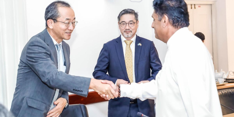ආසියානු සංවර්ධන බැංකුවේ ප්‍රධානීන් සජිත් හමුවන්න විපක්ෂනායක කාර්යාලට එයි! VIDEO & PHOTOS I Sri Lanka Latest News