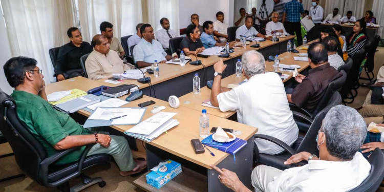 IMF එකත් එක්ක ඇති කරගත් රටට අහිතකර සියලු කොන්දේසිවලට එරෙහි ‌වෙන්න සජබ මන්ත්‍රී කණ්ඩායම අද තීන්දු කරයි! PHOTOS I Sri Lanka Latest News