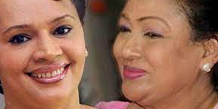 තුෂාර ඉඳුනිල් පාර්ලිමේන්තුවේදී ඩයනයි ගීතයි සන්සන්දනය කරයි! දෙන්නම ද්විත්ව පුරවැසි! ගීතා ඡන්දෙන් ආවා! ගීතා ගෙදර ගියා! ඩයනා පිනට ආවා! අදත් ඩයනා පාර්ලිමේන්තුවේ! ගීතාත් කතාව මැද්දට පනී! ඩයනට පොඩි හින්ට් එකකුත් ගහයි! සභාව රස සාගරයක් වෙයි! VIDEO I Sri Lanka Latest News