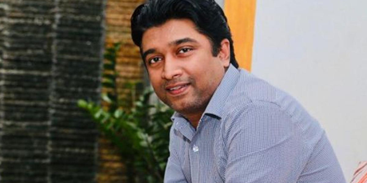 අවුරුදු 12ක පර්යේෂණය සාර්ථක වෙයි! කොළඹ විශ්වවිද්‍යාලයේ මහාචාර්ය සමීර පිළිකා සෛල විනාශ කරන බෙහෙතක් සොයාගනී! I Sri Lanka Latest News