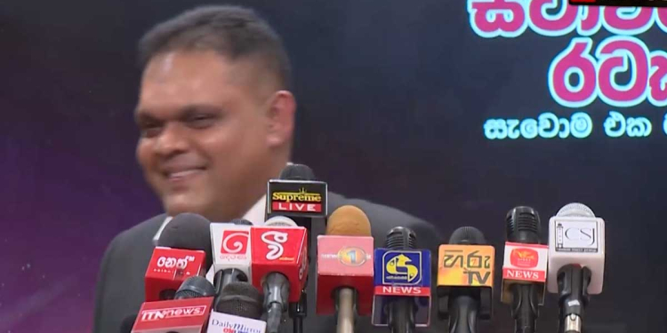 ඡන්ද නැද්ද කියලා අහපු ගමන් ඇමැති මාරු! VIDEO I Sri Lanka Latest News