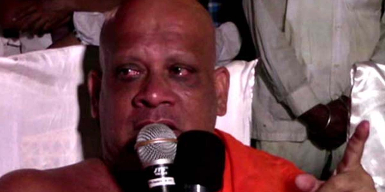 ආලෝක පූජාව අවසානයේ මිහින්තලේ නායක හාමුදුරුවෝ සංවේදී වී හඬා ‌වැටෙයි! ආණ්ඩුවට බැරි වුණා මිහින්තලේ පෙරහැරට අලෝකය දෙන්න! මට මෙහෙම කළේ පෞද්ගලික කෝන්තරයකට! පාත්‍රයට පරිභව කළා! මට අවමන් කළා! හඬපට හැදුවා! ඇයි මේ සාසනයෙන් පළිගන්නේ? ආධාර කළ සමස්ත රටවැසියන්ටම පින් දෙයි! සිස්ටම් චේන්ජ් එකකට කාලෙ ඇවිත්! මේ ගිජුලිහිණියන් එක්ක රට හදන්න බෑ!  සමස්ත රටවැසියන්ට ආරාධනාවකුත් කරයි! VIDEO I Sri Lanka Latest News