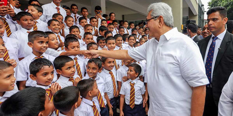 ගෝඨාගේ ලක්ෂ 20 බෝඩ් ලෑලි ජාතික පාසල්! VIDEO I Sri Lanka Latest News