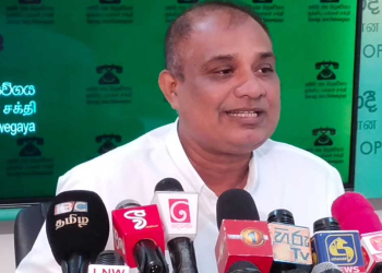 සේවක අර්ථසාධක අරමුදලේ ට්‍රිලියන 3.5කට මොකද්ද වෙන්න යන්නේ? මේ 9% පොලියට රනිලුයි නන්දලාලුයි වගකියනවද? නිරෝෂන් තවත් මහබැංකු කොල්ල කතාවක් එළියට දමයි! VIDEO I Sri Lanka Latest News