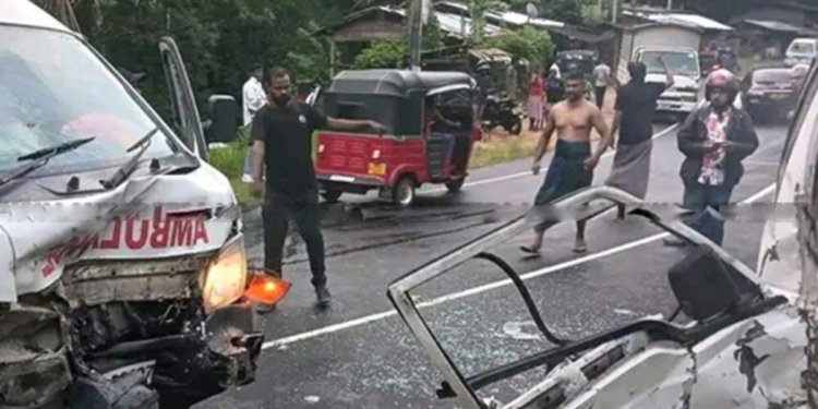 හමුදා ගිලන් රියක් වෑන් රථයක ගැටෙයි! පාසල් ළමුන් ඇතුළු 6කට තුවාල! Sri Lanka Latest News