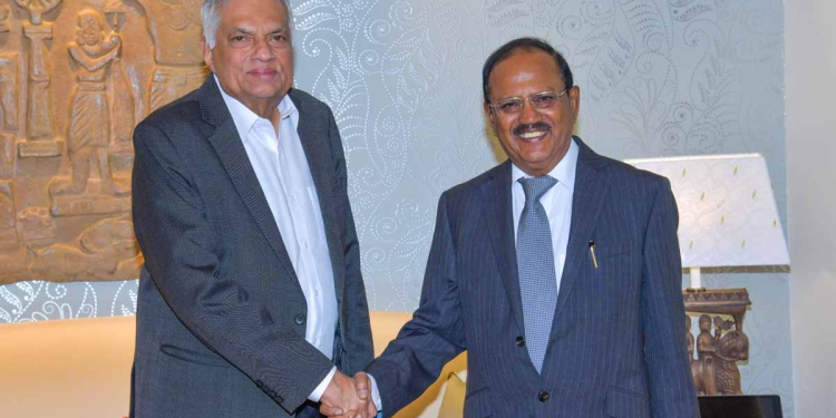 රනිල් ඉන්දීය ආරක්ෂක උපදේශක දොවාල් හමුවෙයි! Sri Lanka Latest News