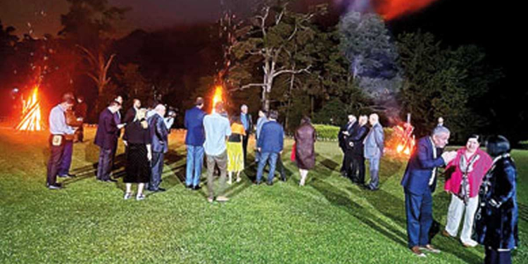 පාර්ලිමේන්තුවේ ඡන්දෙ තියද්දී රනිල් නුවරඑළිය ජනපති මැදුරේ ලොකු පාටියක් දාලා! I Sri Lanka Latest News