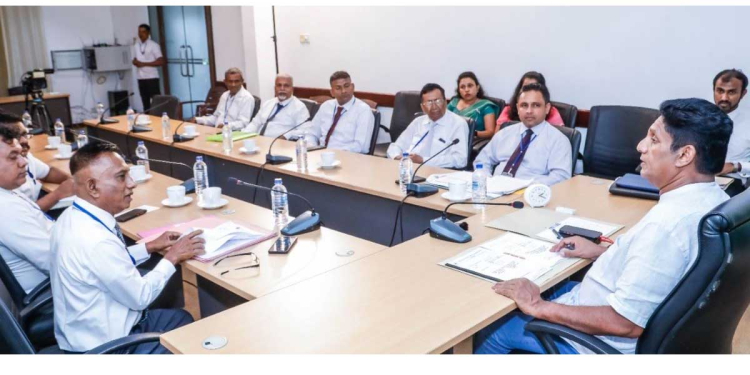 සංචාරක ව්‍යාපාරයේ ලොකු සෙට් එකක් ආණ්ඩුවෙන් විසඳුම් නැති කොට විපක්ෂ නායක හම්බවෙන්න එයි! සජිත් විසඳුම් දෙන හැටි විතරක් නෙමෙයි සංචාරක ව්‍යාපාරය ‌ගොඩගන්න සැලැස්මත් පෙන්වලා දීලා සෙට් එක යවයි! VIDEO & PHOTOS I Sri Lanka Latest News