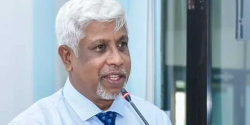 සදාචාරාත්මක නෑ! වැඩිය දුර යන එකකුත් නෑ! ඡන්ද නොතියා පළාත් පාලන ආයතනවල නිල කාලය දික් කරන කැටගොඩගෙයි සංජීවගෙයි යෝජනාව ගැන මැතිවරණ කොමිසමත් කතා කරයි!  VIDEO I Sri Lanka Latest News