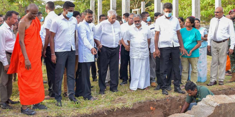 ඉන්දියාවෙන් ආ රනිල් අනුරාධපුරේට යයි! මහාවිහාර සංවර්ධන සැලැස්ම ක්රියාත්මක කරන්න විශේෂ කමිටුවක් පත් කරයි! PHOTOS I Sri Lanka Latest News