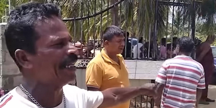 ළමා නිවාසෙ ඉඩම බලෙන් අල්ලගන්න ආපු අයට මදුරන්කුලිය ගමේ අයගෙන් අමතක නොවෙන පාඩමක් ! VIDEO I Sri Lanka Latest News