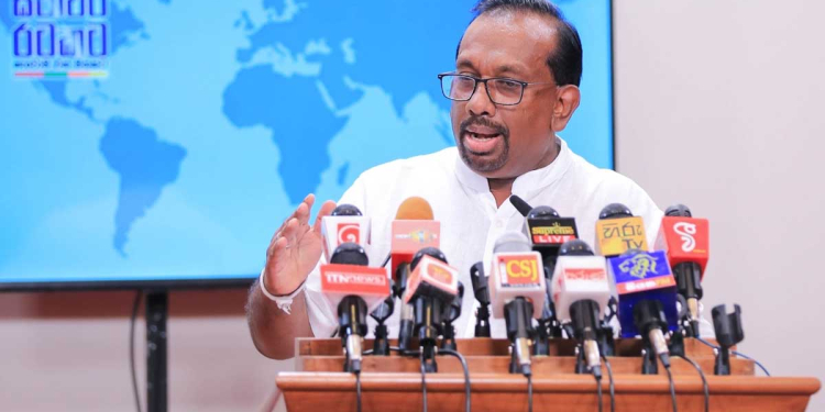 අරගල හමුවේ ලොව රටවල් බිද වැටෙද්දී රනිල් රට යථා තත්ත්වයට පත් කළා! මහින්දානන්ද රනිල්ගේ හොඳ කියයි! I Sri Lanka Latest News