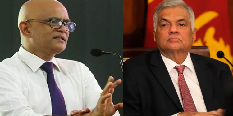 හැමෝම හිතනවා රනිල් ප්‍රශ්න විසඳලා ඉවරයි කියලා! ඒ නිසා අපේ සමහරු රනිල්ගේ දෑත-කලව-කොන්ද ශක්තිමත් කරන්න හදනවා! බැසිල් ඉන්දියාවෙන් ගෙනා බිලියන 5 තමයි රනිල් තාම වියදම් කරන්නේ! රනිල් එක්ක අපිට කිසිම ගිවිසුමක් නෑ! කිරට හැදුවත් තෙලට හැදුවත් කොබෙයියා කොබෙයියාම තමයි! පටලගන්න එපා! පොහොට්ටුවේ මහාචාර්ය රංජිත්ගෙන් පොහොට්ටුවේ අයට පණිවුඩයක්! VIDEO I Sri Lanka Latest News