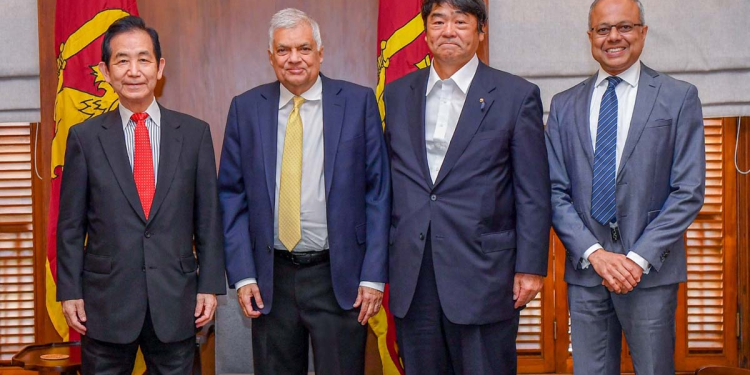 ජපාන ඉහළ පෙළේ නිලධාරීන් රනිල් හමුවෙයි! ණය ප්රතිව්යුහගත කිරීම අවසන් කිරීමෙන් පසු ව්යාපෘති යළි අරඹන්න එකඟතාවකට පැමිණෙයි! I Sri Lanka Latest News