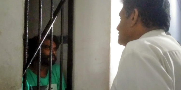 තරිඳුව බලන්න සජිත් මහ රෑම බොරැල්ල පොලිසියට යයි! PHOTOS & VIDEO I Sri Lanka Latest News