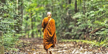 ගිහිගෙයින් ශාසනයට ගිය 1892ක් ගිය අවුරුද්දේ සිවුර අතහැර ආපහු ගිහිගෙට ඇවිත්! I Sri Lanka Latest News
