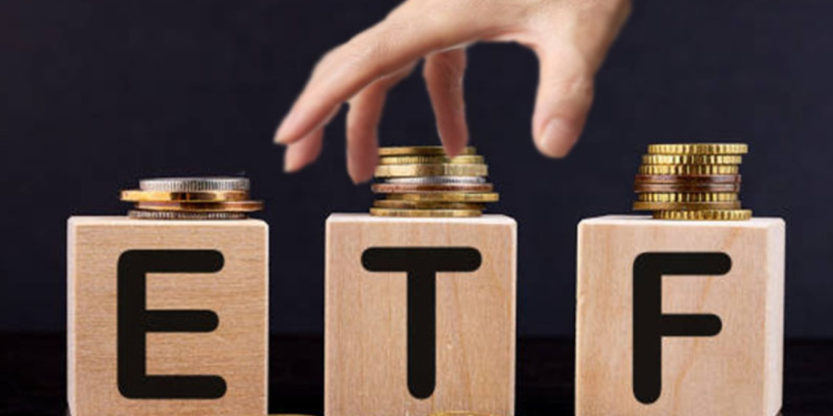 ETF පොලිය අඩුකිරීමට එරෙහිව මූලික අයිතිවාසිකම් පෙත්සමක්! Sri Lanka Latest News