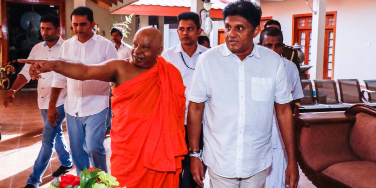 අනුරාධපුර ගමනේදී සජිත් ලංකාරාම විහාරයේ ප්රතිසංස්කරණ කටයුතු බලන්නත් යයි! දානශාලාව ඉදිකිරීමත් බාරගනී! නායක හාමුදුරුවන් රණසිංහ ප්රේමදාස ජනාධිපතිතුමා රටට කළ වැඩ කොටස සිහිපත් කරයි! සජිත්ගේ ඉදිරි ගමනට ආශිර්වාදත් කරයි! VIDEO & PHOTOS I Sri Lanka Latest News