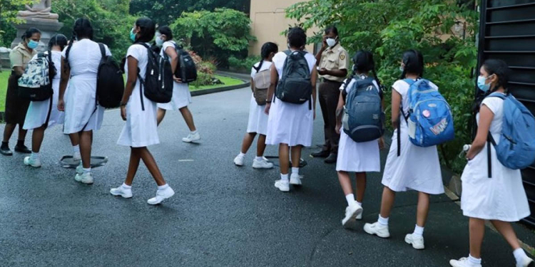 රජයේ පාසල් නිවාඩුව අගෝස්තු 17 සිට 27 දක්වා! Sri Lanka Latest News