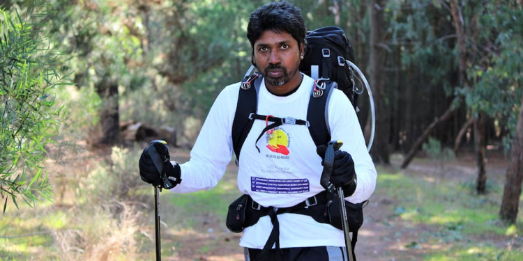 ඔස්ට්රේලියාවේ පුරවැසි බව පතන දහස් ගණනක් වෙනුවෙන් පාරට බැහැපු ශ්රී ලාංකිකයා! Sri Lanka Latest News