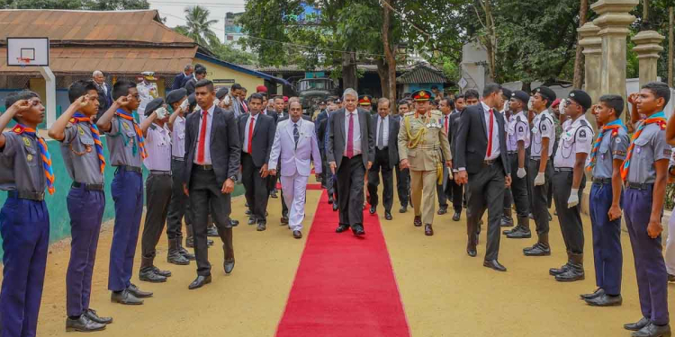 මාතලේ ශාන්ත තෝමස් විදුහලේ 150 වන සංවත්සරයට ජනපති යයි! සියලු ක්ෂේත්‍ර නවීකරණය කර රට ඉදිරියට ගෙන යන බව කියයි! PHOTOS I Sri Lanka Latest News