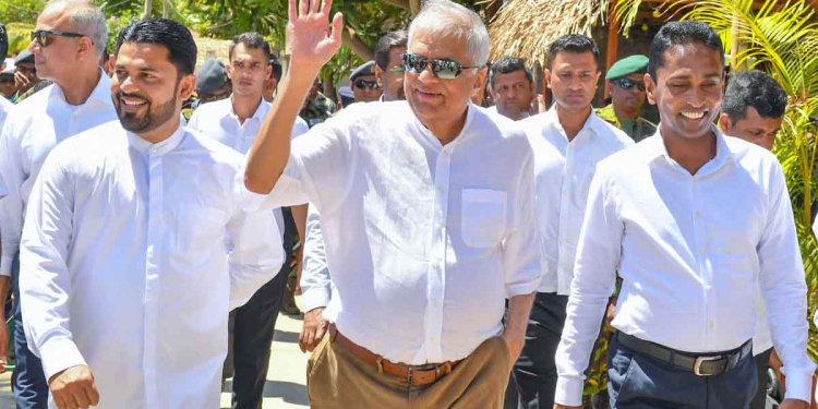 රනිල් අද ආරුගම්බේ ගිහින්! PHOTOS I Sri Lanka Latest News