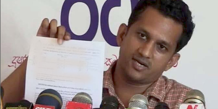 ටොනේඩෝ කතාව බොරු! ගෙවල් 50ක් විනාශ වෙලා! ඒ මිනිස්සුන්ට ඉන්න හිටින්න තැනක් නෑ! වහාම ඔවුන්ට වන්දි දෙන්න! VIDEO I Sri Lanka Latest News