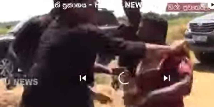 ගිය සතියේ ඇමැති තොණ්ඩමන් වතු කළමනාකාරවරයෙකුට ගහන්න ගියා! ඊයේ රාජ්ය අමාත්ය වියලේන්ද්රන් කොන්ත්රාත්කරුවෙකුට ගහන්න ගියා! ඇමැතිවරුන්ට මොකද්ද මේ හැදිලා තියෙන අමාරුව? VIDEO I Sri Lanka Latest News