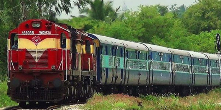පාවිච්චි කරපු දුම්රිය එන්ජින් 20ක් ලංකාවට දෙන්න ඉන්දියාව කැමැතිලු! Sri Lanka Latest News