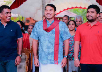අයවැයට අපේ යෝජනාත් දෙනවා! අස්වැසුම කඩිමුඩියේ දෙන්න ගිහින් ජනතාවට අසාධාරණයක් වුණා! නාමල් රන්නේදී කියයි! PHOTOS I Sri Lanka Latest News