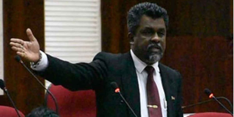 පාර්ලිමේන්තු ඉතිහාසයේ ගෙනාපු තක්කඩිම-ත්‍රාඩම පනත මේක! දේශීය ණය ප්‍රතිව්‍යුහගත කරනවා කියලා මිනිසුන්ගේ EPF-ETF එකට කෙළින්නයි මේ පනත ගේන්නේ! රනිල්ගේ කීමට අත උස්සන හැමෝටම මිනිසුන්ගේ සාපය වදිනවා! වීරසුමන හතර වටේටම නෙළයි! VIDEO I Sri Lanka Latest News