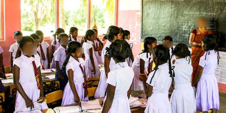 මෙන්න අතිභයානක හෙළිදරව්වක්! මධ්යම පළාතේ 4 සහ 5 වසර ළමයින්ගෙන් හරියට අකුරු ලියන්න කියන්න පුලුවන් 3%කට විතරයි! Sri Lanka Latest News