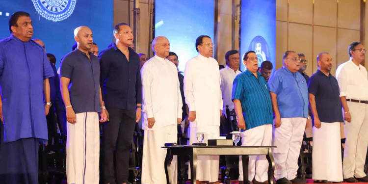 ශ්රීලනිප සම්මේලනයට චන්ද්රිකා-විමල්-ගම්මන්පිල-වාසු-වීරසුමන-තිස්ස විතාරණ ඇතුලු විපක්ෂයේ පක්ෂ නායකයන්ට ආරාධනා කළත් කවුරුත් ආවේ නෑ! හේතුව මෙන්න! I Sri Lanka Latest News