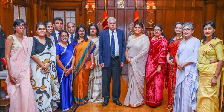 ළමා ආරක්ෂණය පිළිබඳ කමිටු වාර්තාව රනිල්ට බාරදෙයි! Sri Lanka Latest News