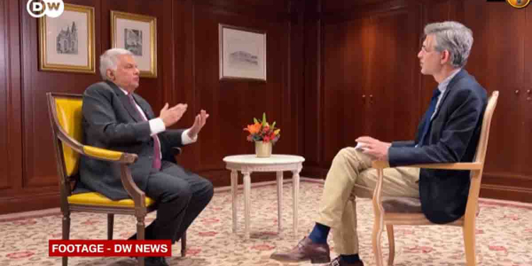 ජර්මනියට ගිහින් ආපු ජනාධිපති ජර්මානු මාධ්යයට සාකච්ඡාවක් දෙයි! බටහිර රටවල්වලට දිගට හරහට ප්රහාර එල්ල කරයි! ජිනීවා වාර්තාව පිළිගන්නේ නැති බවත් කියයි! මාධ්යවේදියා එක්කත් පැටලෙයි! VIDEO I Sri Lanka Latest News