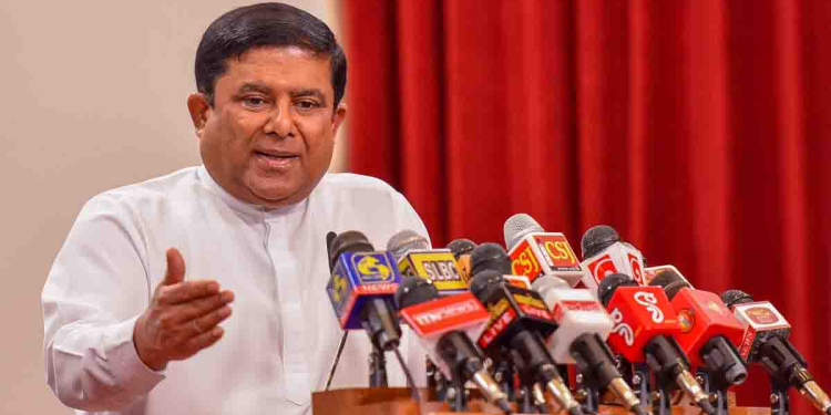 ලංකාවේ සියලු මාධ්‍යය ආයතන සිංගප්පූරුවේ මාධ්‍යය පනත කියවා ගන්නවා නම් ඉතා වැදගත්! නව නීති රීති මඟින් පර්යේෂණාත්මක මාධ්‍යවේදීන් මෙන්ම පුරවැසියන් බිහිවෙනවා! I Sri Lanka Latest News